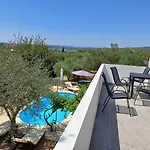 Nyaraló House Pulina