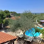 Nyaraló House Pulina Punat