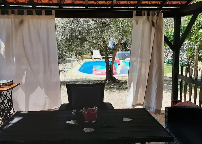 Nyaraló House Pulina *